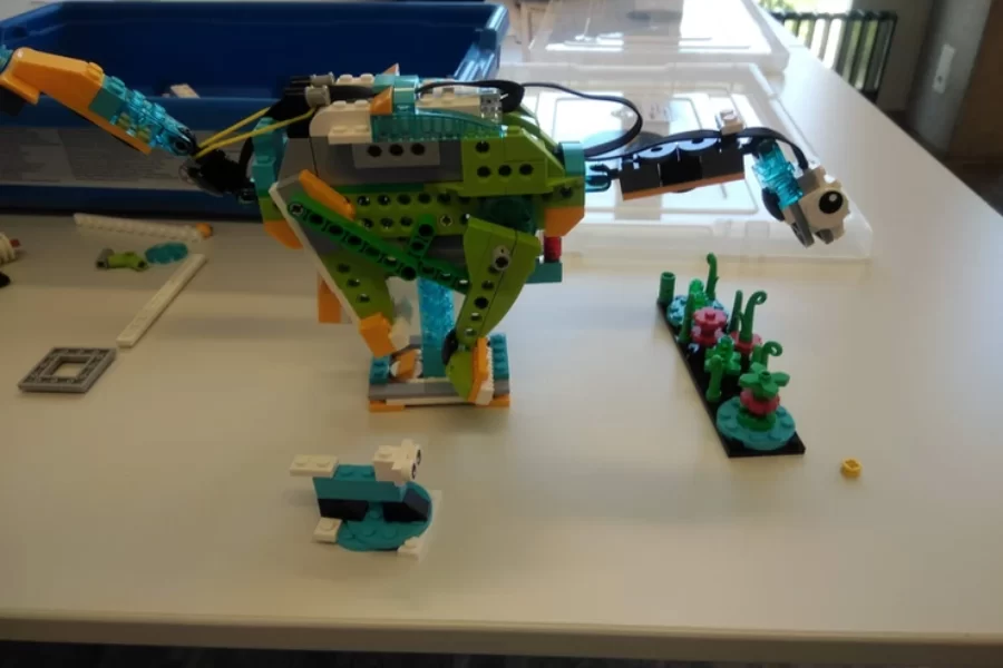 January LEGO Workshop: Dino-Heroes