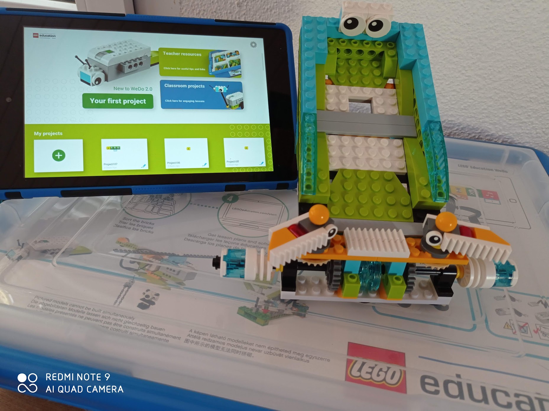 LEGO-Flipperautomat für das Thema Spiele